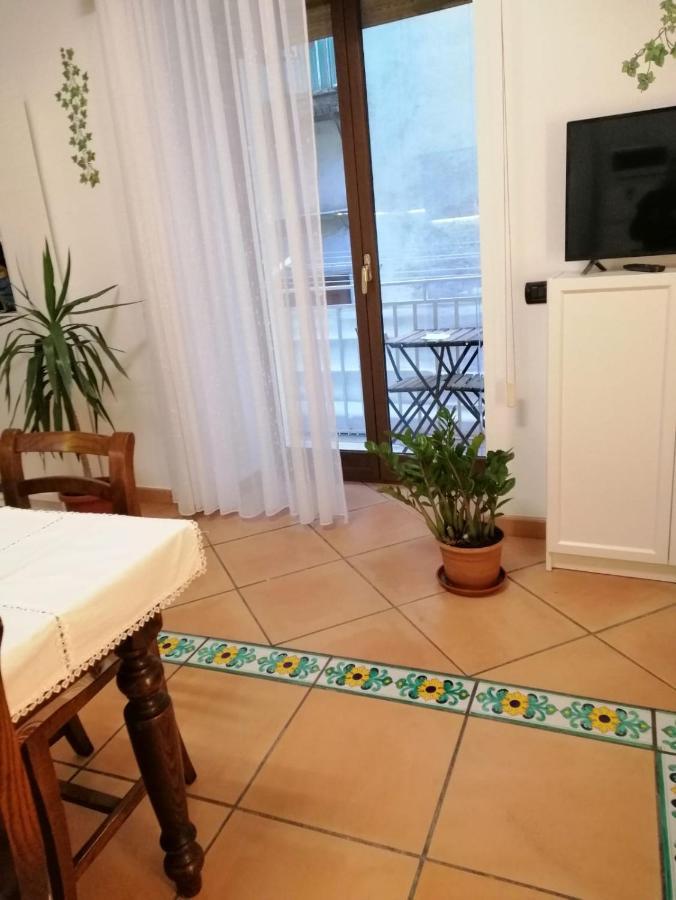 Апартаменты La Casa Di Tania A Napoli Экстерьер фото