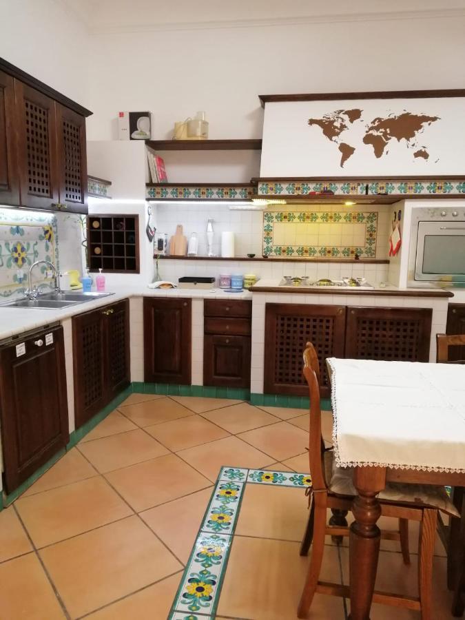 Апартаменты La Casa Di Tania A Napoli Экстерьер фото